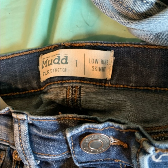 Ripped Skinny Jeans - Picture 2 of 2